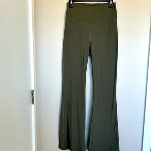 Lululemon Groove Nulu Super-High-Rise Flared Pant